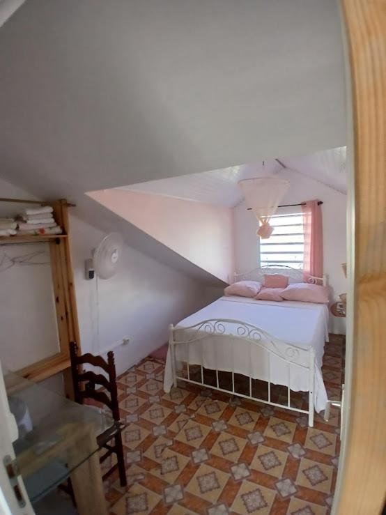 Au D Location Hotel Grand-Bourg  Ngoại thất bức ảnh